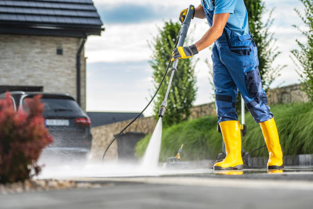 Best Playground Equipment Cleaning  in Creston, IA